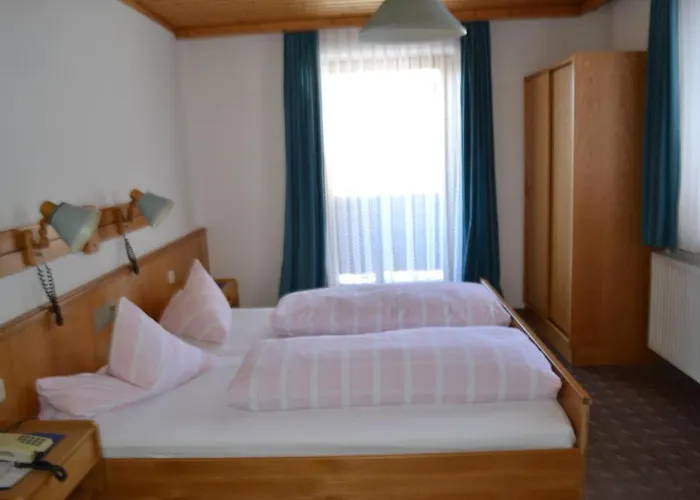 Innviertler Berggasthof بيت ضيافة رادستادت